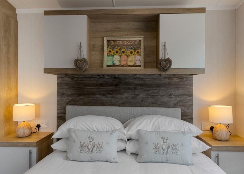 Bedroom with two bedside lamps